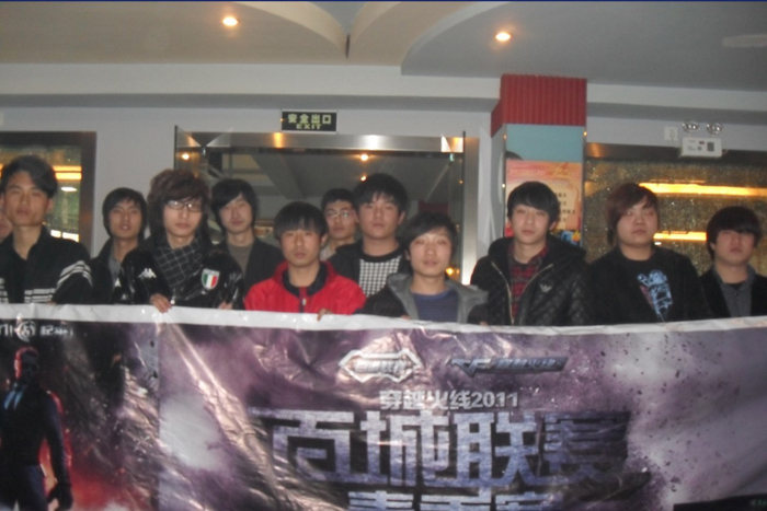 FURIA Esports , Liquid, BIG , Astralis 和 Virtus.pro 晋级 IEM Katowice 2025 的主赛事