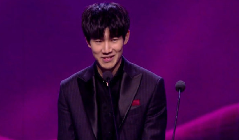 Passion UA 正式签约了 Complexity 的核心选手