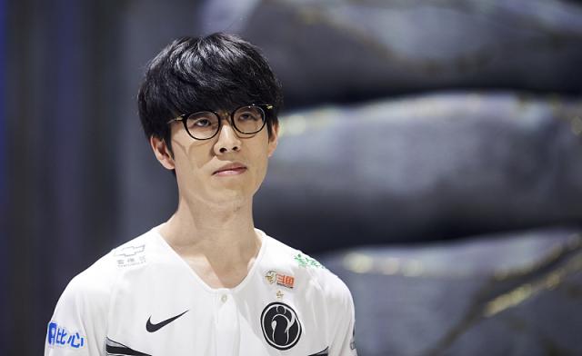 狂！赛后采访Leyan：我玩野核打野的话，有机会赢所有其他的打野！