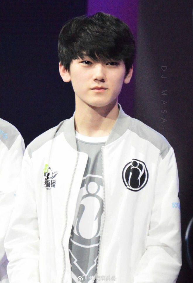 【前瞻】2025LPL春季赛决赛RNG vs FPX，是凤凰涅槃，还是RNG王者归来？