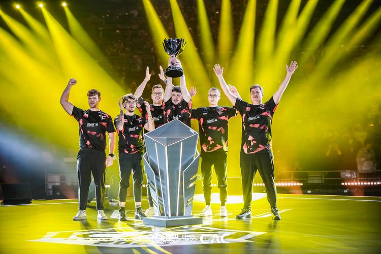 tabseN在PGL Astana 2025上：“我们不再寻找借口。我们在寻找结果”